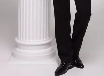 皮鞋要怎样穿搭才好看,讲解皮鞋穿搭的全过程