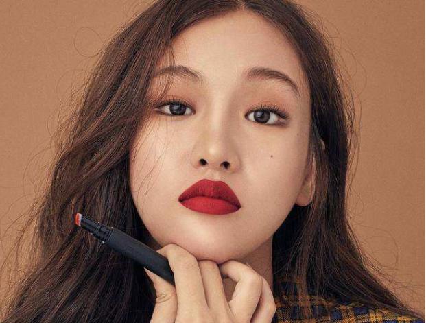 口红开封一年还能退吗,口红开封用之后多久不能再用了