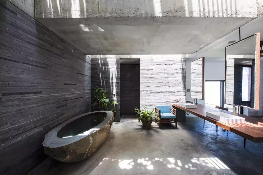 他花150万造零消耗的家，不开空调和网络：家人互动，不该隔着网