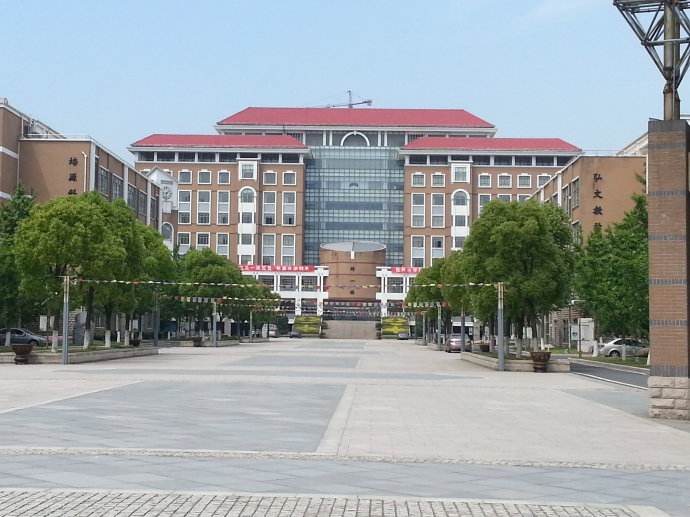 本科上线率100%的学校,无锡高中排名