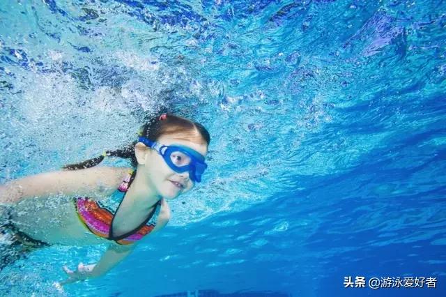 从零开始学游泳最好的方法,学游泳的方法和技巧