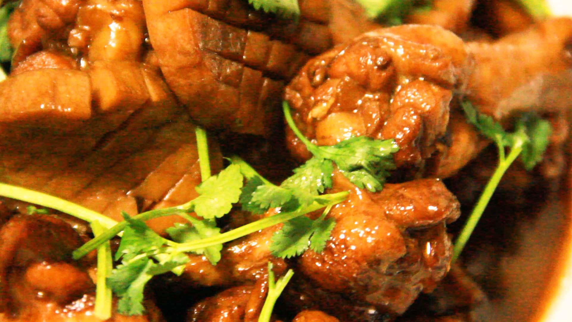 鸡翅根为什么做出来很腥,红烧鸡翅根做法味道超棒一看就会