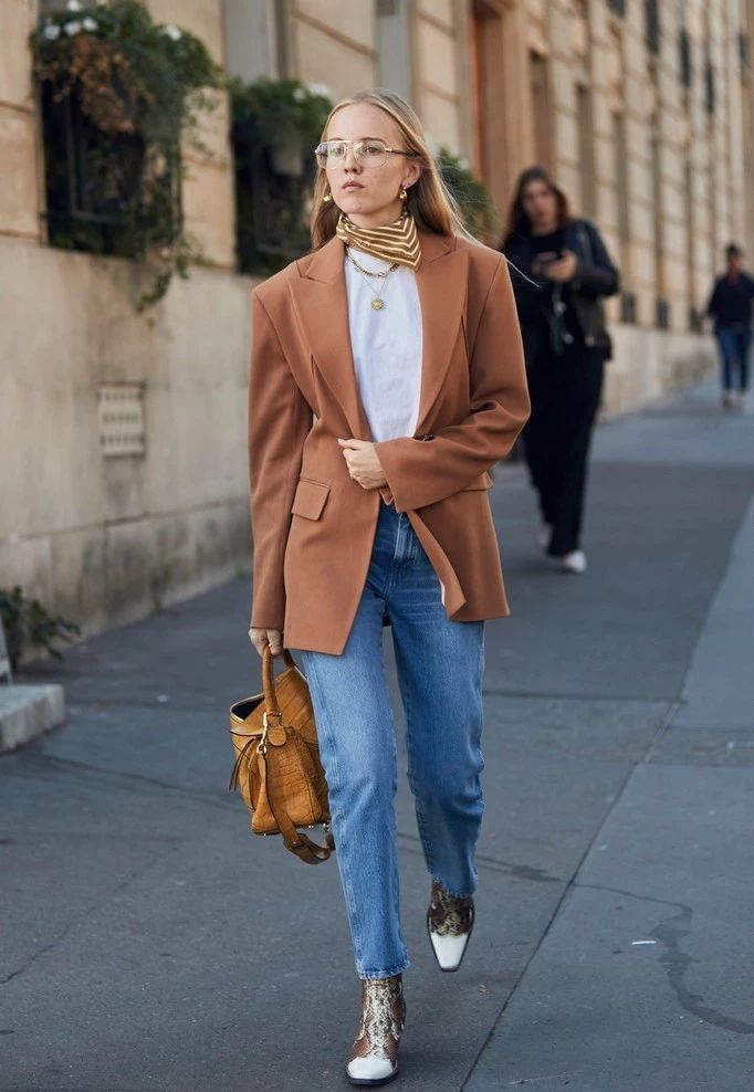 倪妮同款丝巾,赵薇钟爱精简风搭配