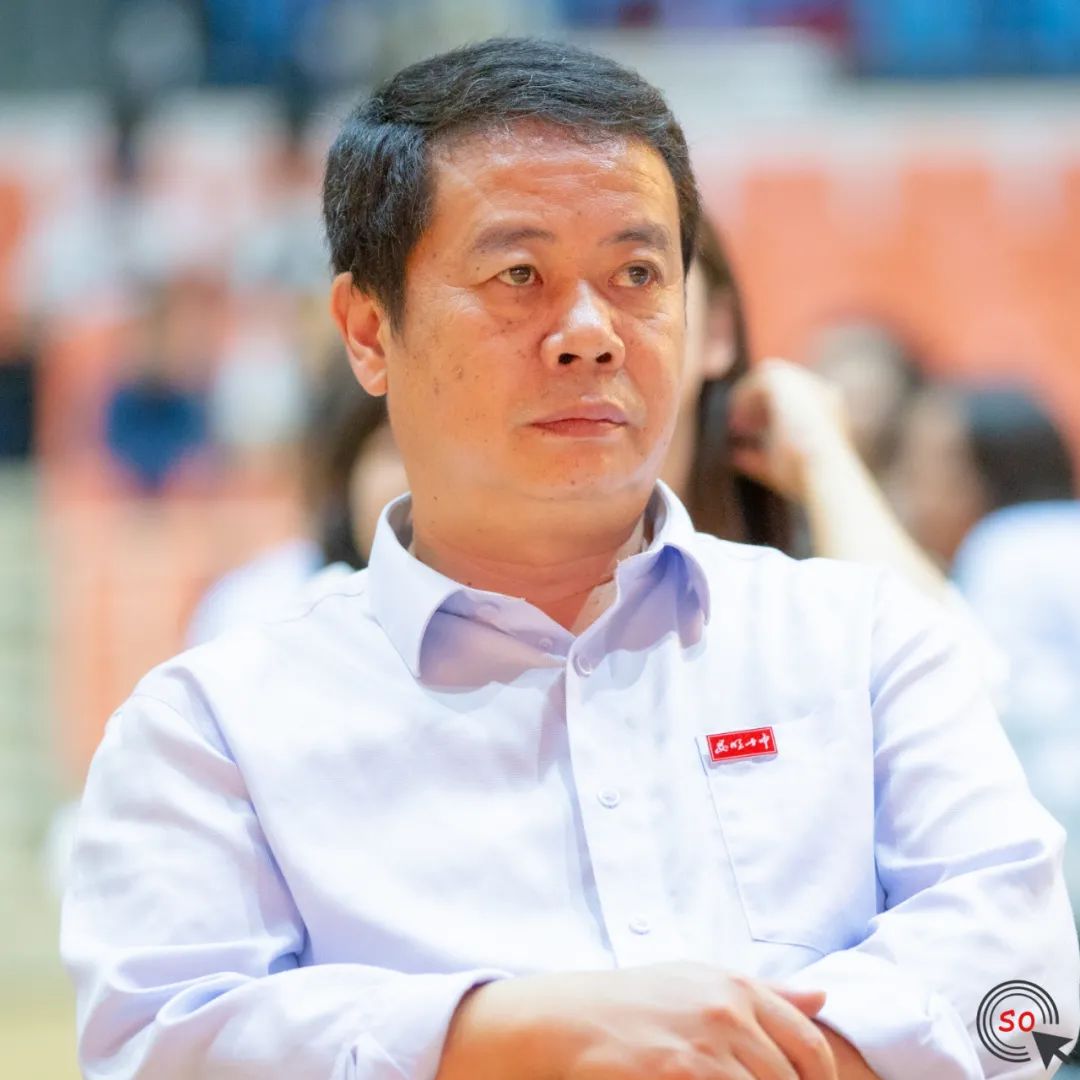 白塔中学2019年庆祝视频,白塔中学表彰大会