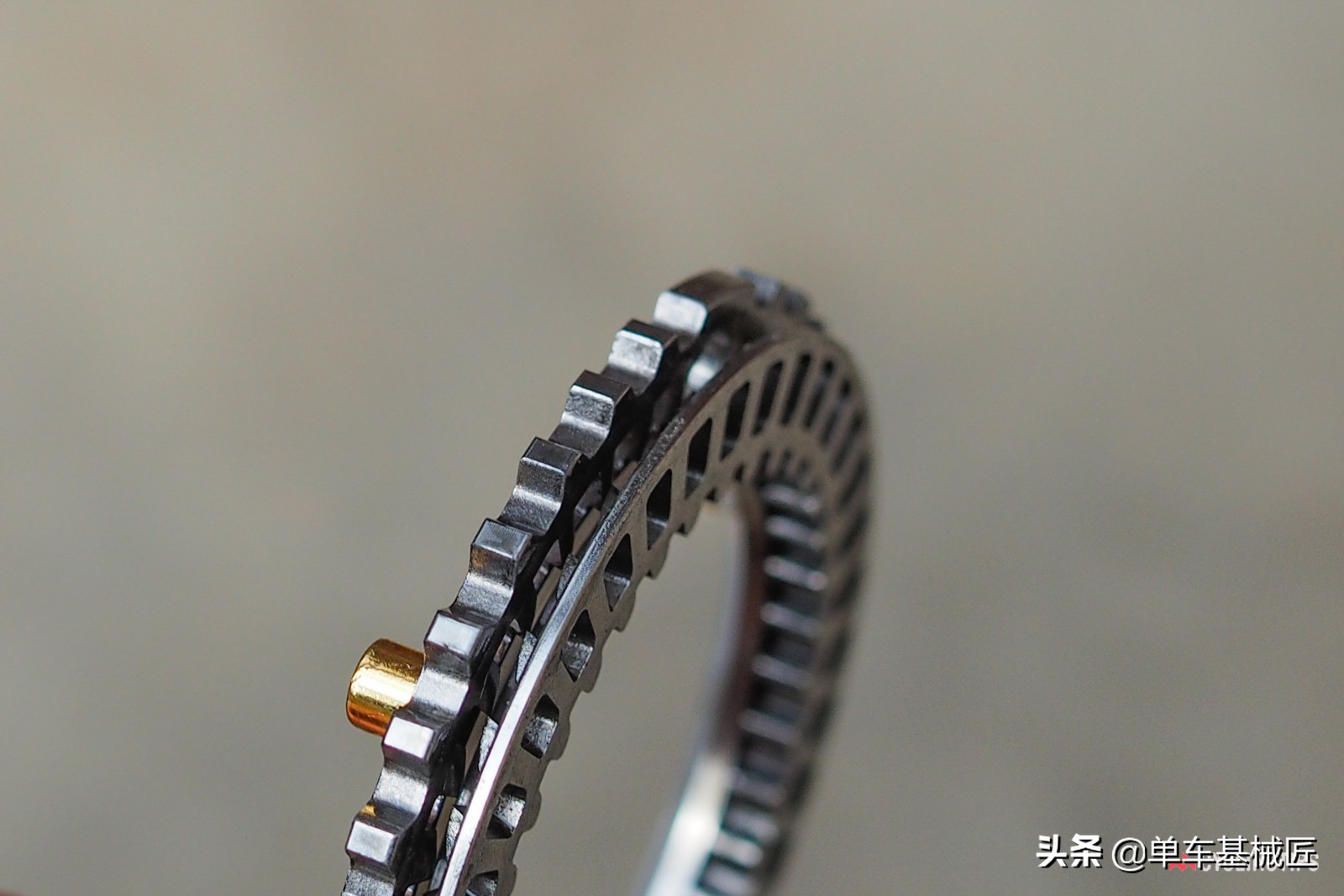 自行车花鼓阻力大解决方法,自行车花鼓挑选技巧图解说明