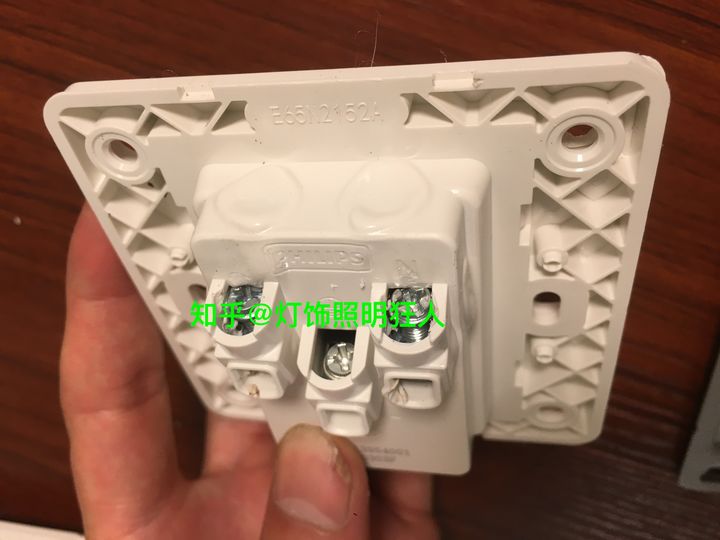 开关插座各品牌测评,开关插座十大名牌哪款性价比高