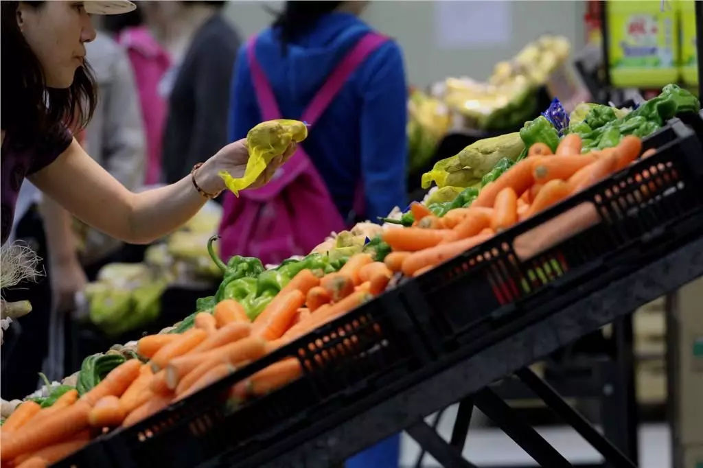 新零售周报|百联阿里新零售项目落地；腾讯入股谊品生鲜