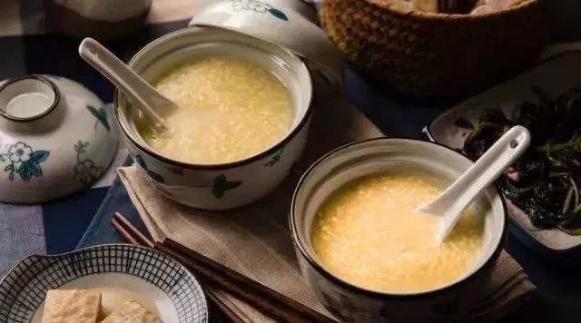 一碗饭吃出了半辈子的心酸,吃上饭才最重要