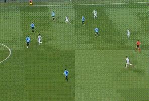 梅西匪夷所思的过人,梅西险些绝杀