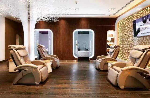 迪拜国际机场什么便宜,迪拜机场t3休息室攻略