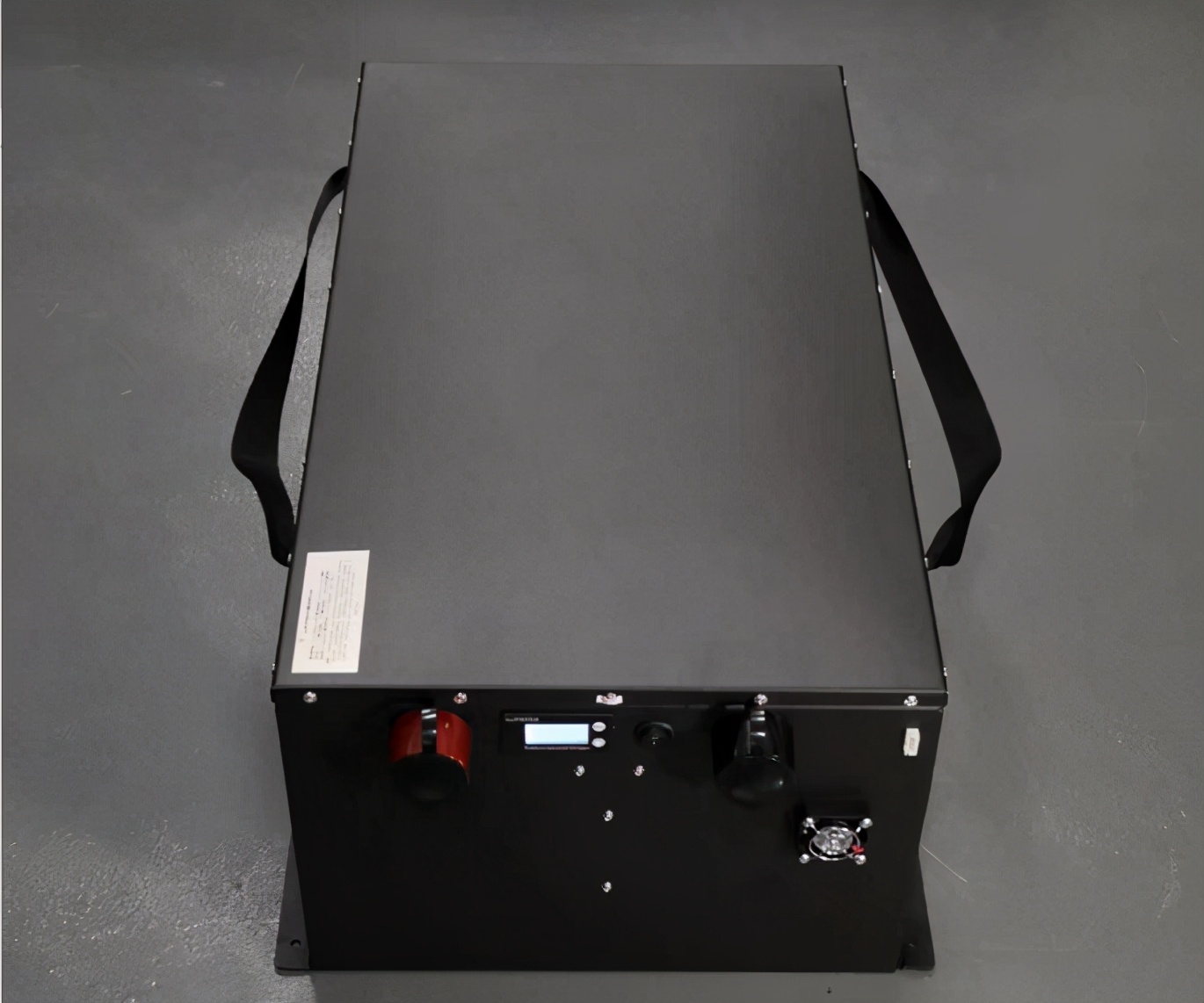 副电瓶接主电瓶行车能充电吗,床车12v电瓶如何给24v副电瓶充电