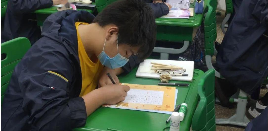 孩子迷上追星？别着急，利用“偶像效应”引导，追星也能有大成就