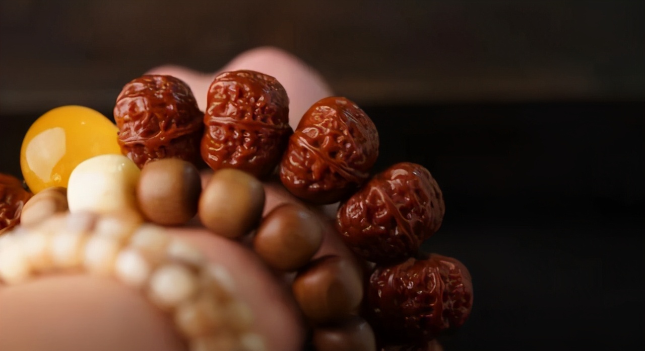 文玩小核桃手串如何玩,野生文玩精品小核桃手串