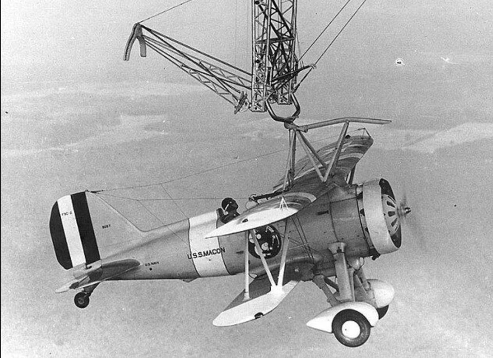 4个巨型航母发动机,空中航母百臂巨人