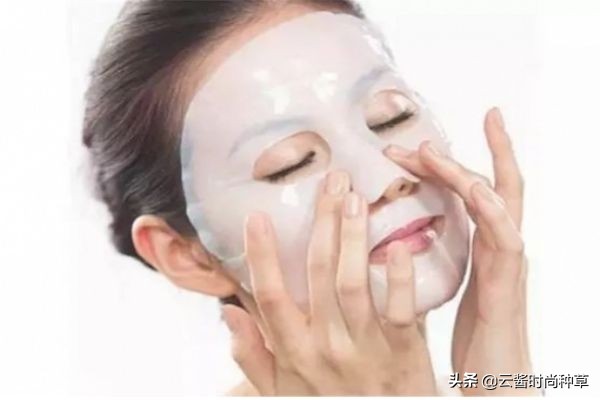 敷面膜4大坏习惯,敷面膜之前打开毛孔的正确方法