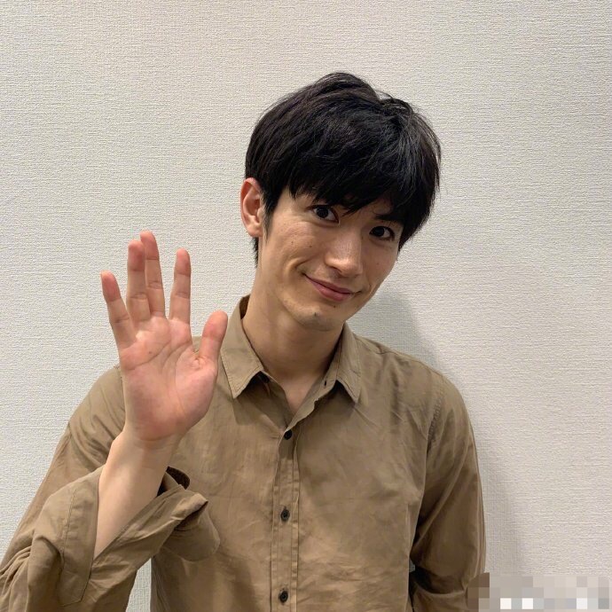 鎭嬬┖涓夋郸鏄ラ┈鐣欑粰鑷繁鐨勪俊,涓夋郸鏄ラ┈鍜岃皝璋堟亱鐖变簡