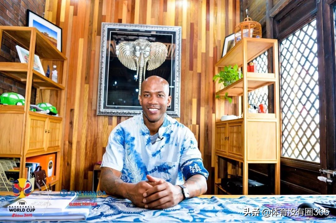 从马政委到马指导再到马镇长，马布里跑到贵州一个小镇当起了镇长