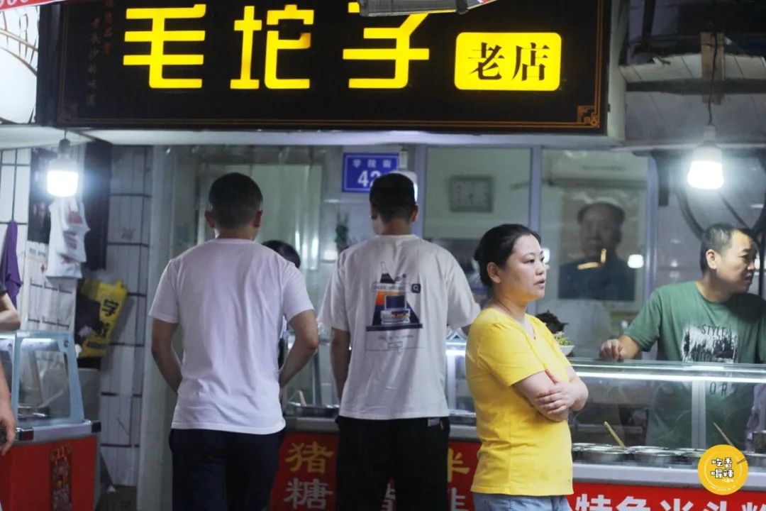 长沙最出名的小吃街哪里最好吃,长沙哪里的小吃街比较正宗地道