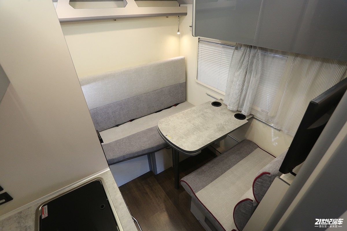 览众自由炮皮卡b型房车价格,2024款览众自由炮房车测试