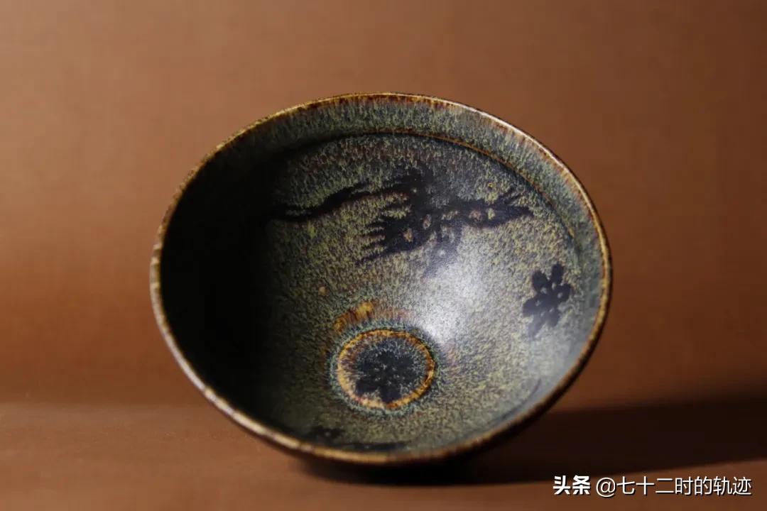 瓷器拍卖会现场视频,拍卖史上最高成交价瓷器