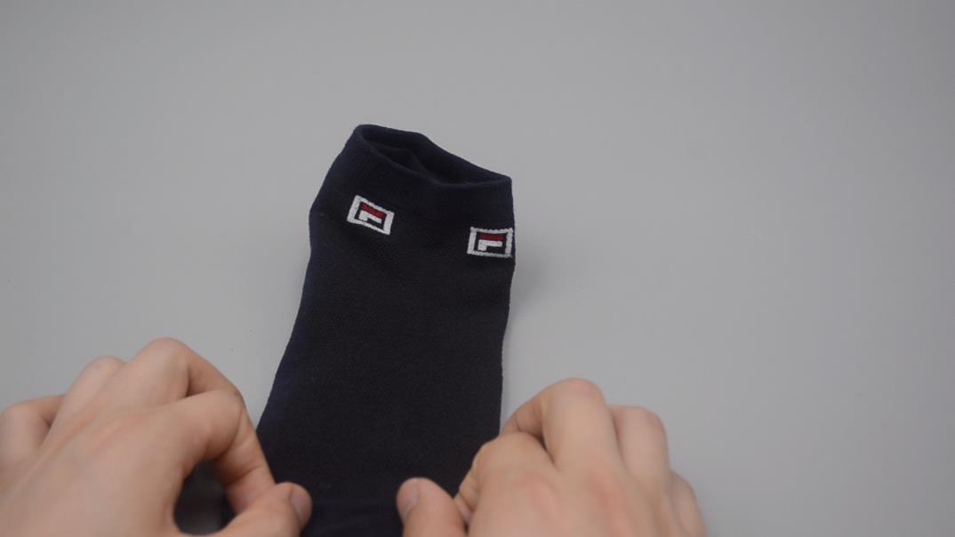 袜子多占空间又不好找，教你一招收纳新方法，整齐又不占空间