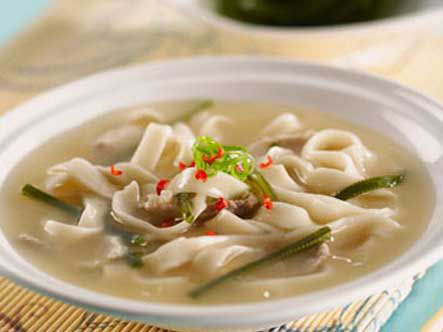 有个老板卖烤翅年赚百万,烩面店的盈利模式