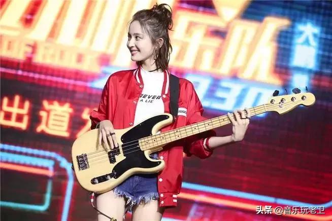 吉他新手学琴注意事项,吉他零基础入门自学怎么拿琴