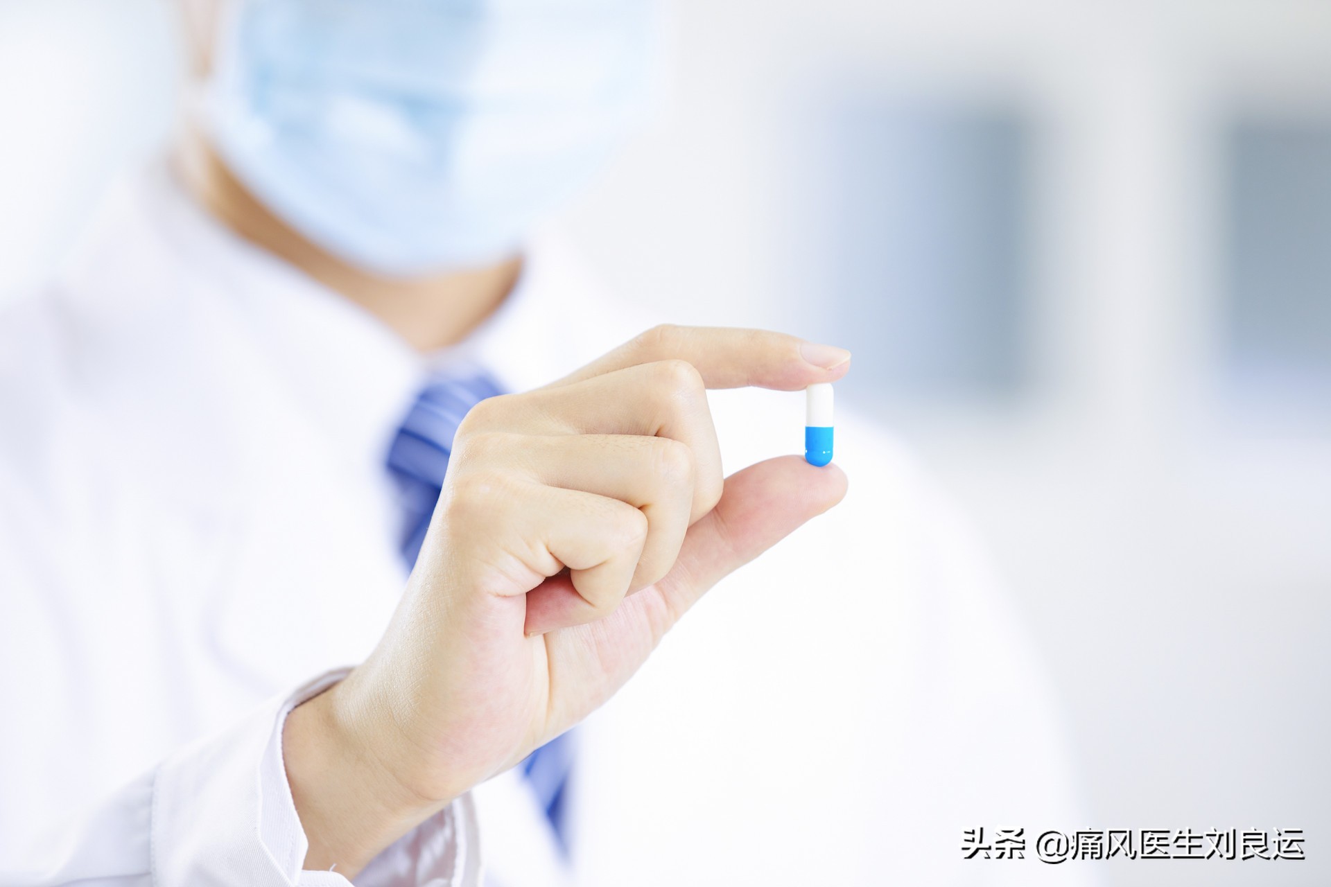 痛风引起的肌酐高怎么治疗,痛风肌酐高需要看肾内科吗