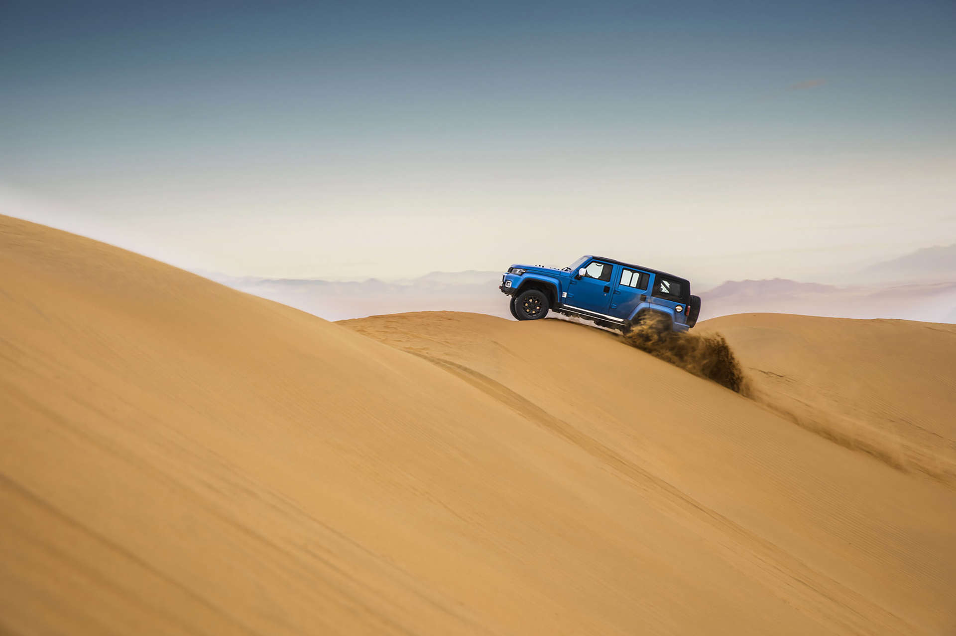 北汽bj40和坦克300牧马人怎么选,新款北汽bj40和坦克300空间对比