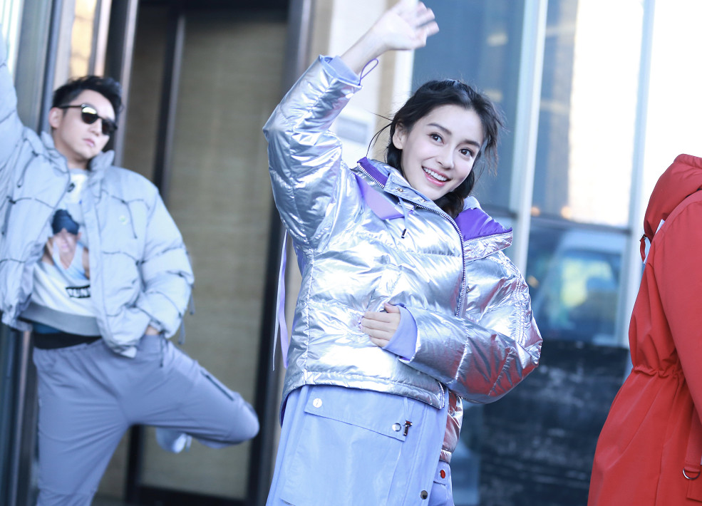 baby跑男口红,跑男中的baby受伤的视频