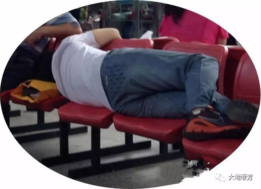 西客站（刘春荣文）