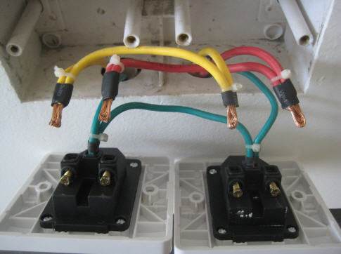 电灯关了之后一闪一闪有危险么,电灯关闭后仍然发出微光