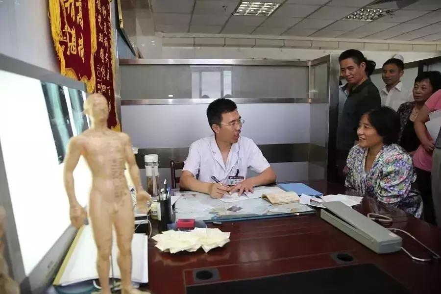 喜讯山东省名老中医,喜报我院新增三名省卫生拔尖人才