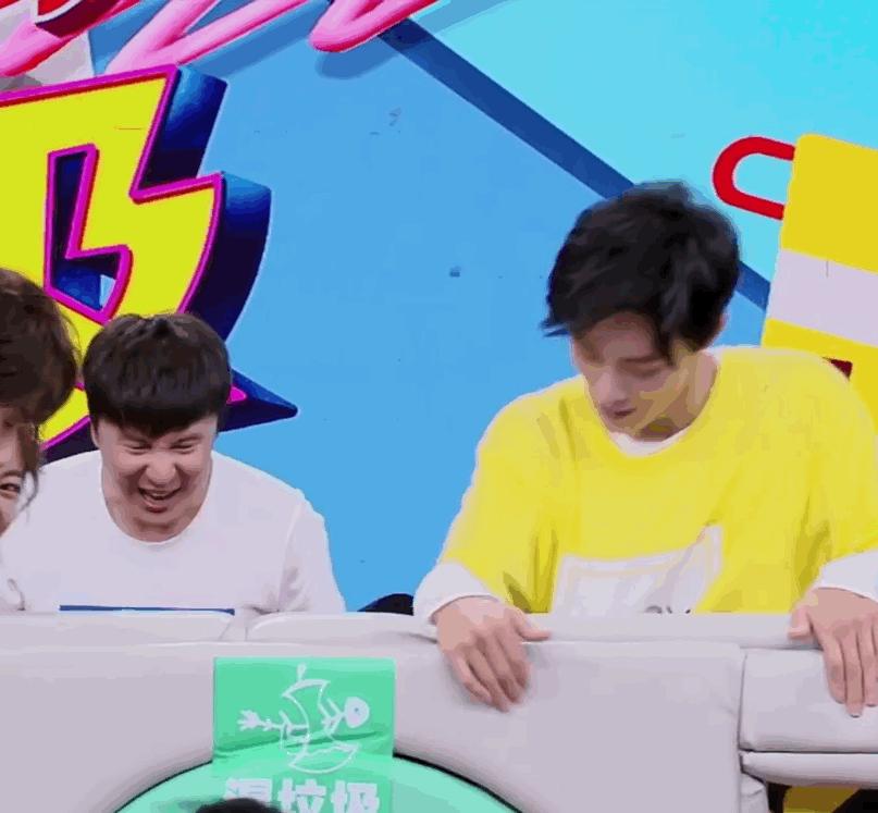 快本肖战王一博唇语解读,快本最新一期王一博肖战