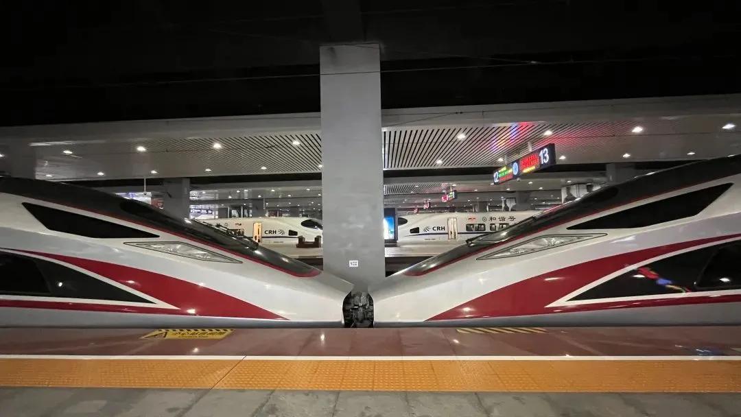 最长列车多少节车厢,列车长属于什么段