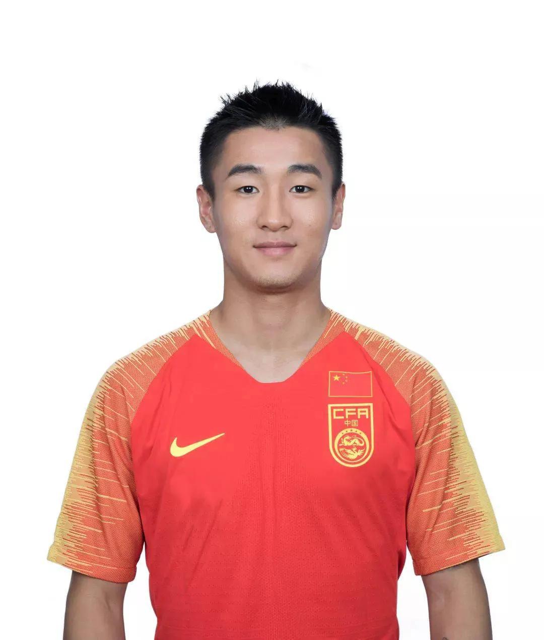 过去十年国足经历了多少位主帅,2010年国足主教练