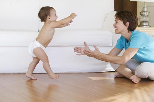 脑瘫孩子可以恢复正常行走吗,脑瘫宝宝能学会坐和走吗