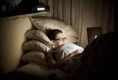 脸上出油如何控油,夏天脸上出油严重怎么改善