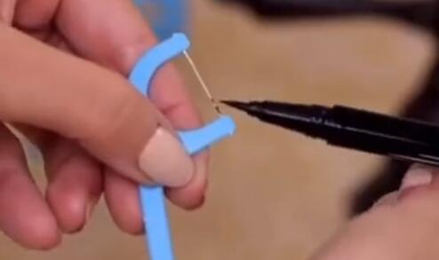 鍠濇按娑傚彛绾㈠師瑙嗛,灏忓濮愭秱鍙ｇ孩鍠濇按瑙嗛