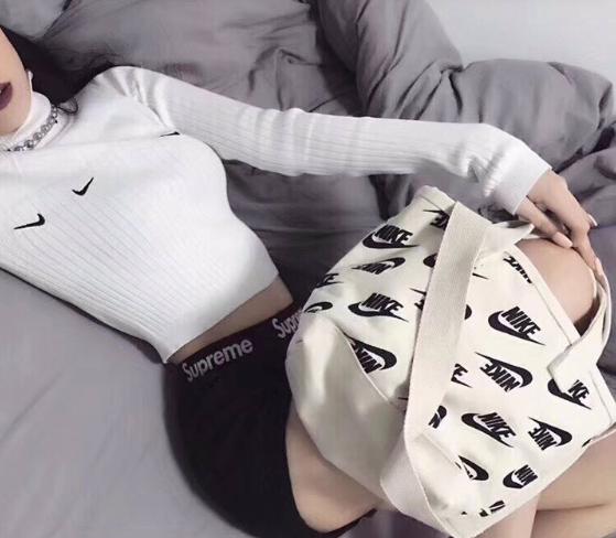 travisscott联名倒勾棕色aj1,travisscott联名aj6倒钩