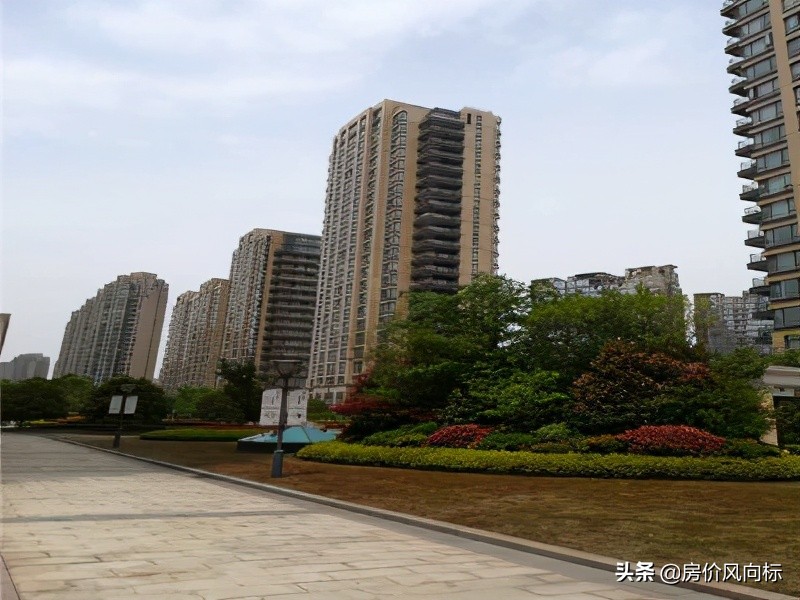 无锡市5-10年房龄,二手房挂牌价17644元,共计651个小区