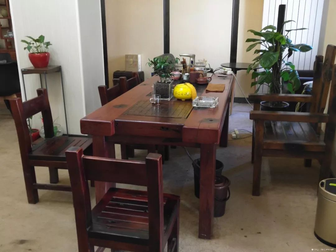 酒吧、超市展览馆这么Fashion的青城驿站,你还认为这只是厕所吗