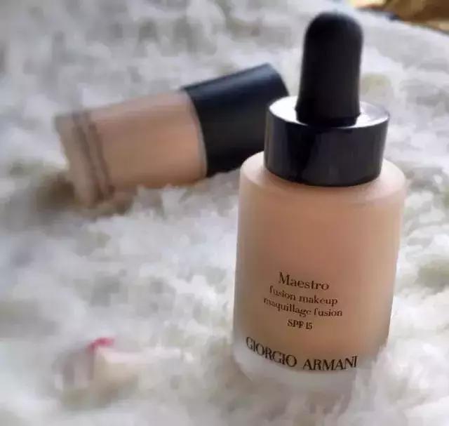 阿玛尼好用的粉底液排行榜前十名,阿玛尼粉底液哪款好用