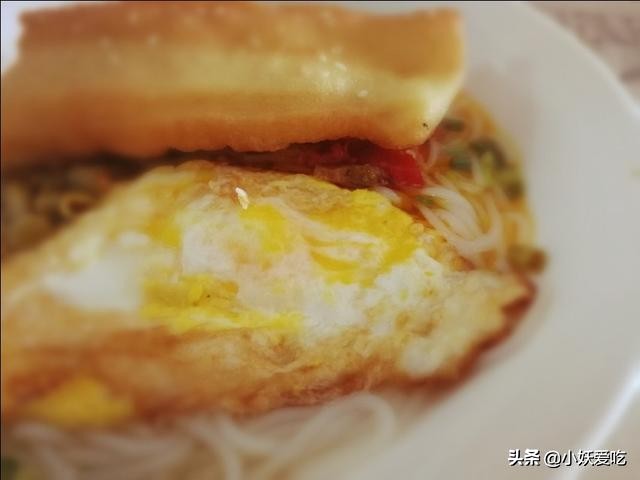 如何做一碗让湖南人难忘的米粉,早餐湖南米粉正宗的做法