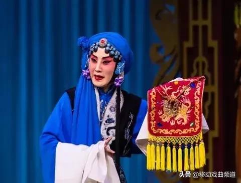 一曲《锁麒囊》，一份仗义情