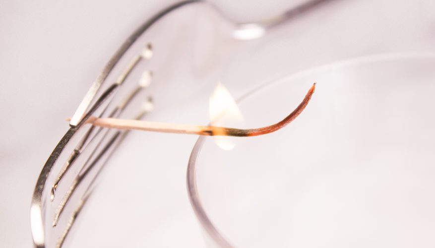 聚会上最简单的魔术表演,聚会魔术教学牙签