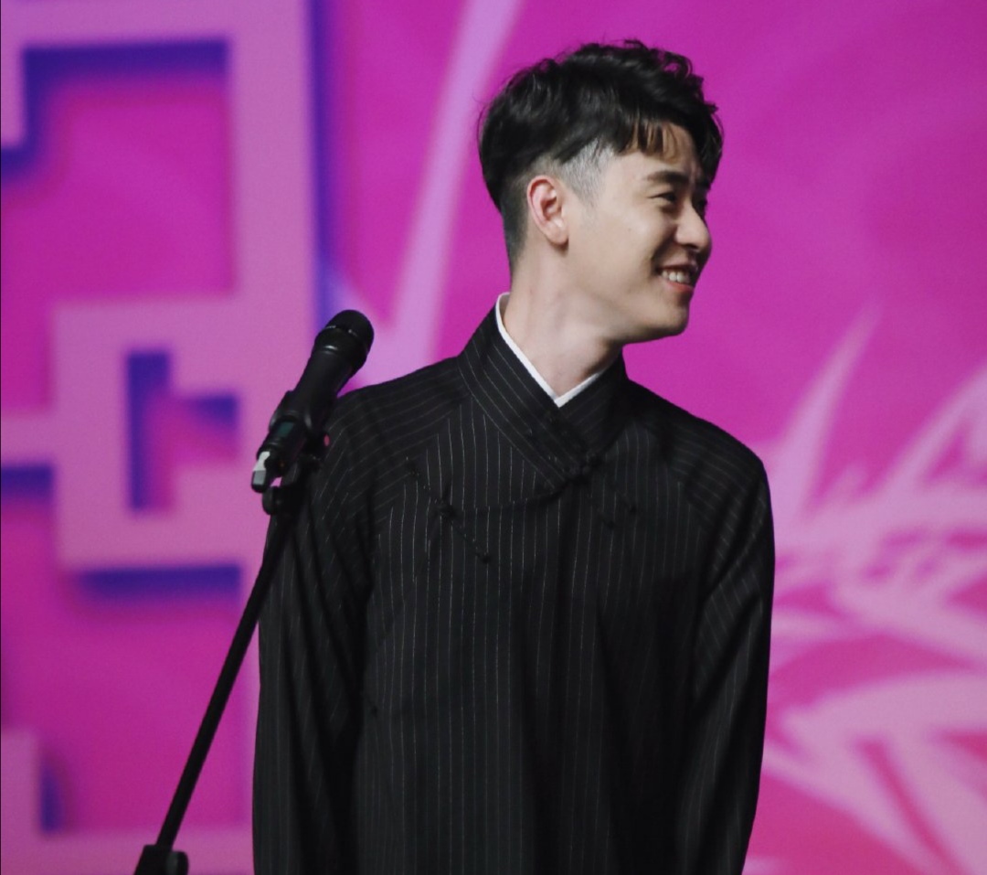 上品的张云雷上品的观众，爱是克制与奉献，终见少年开心的笑容