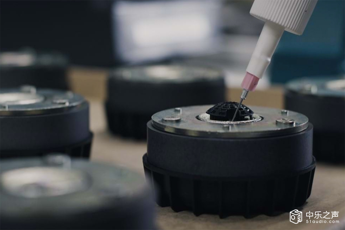 丹拿dynaudio顶级音响,丹拿dynaudio40周年纪念书架音箱