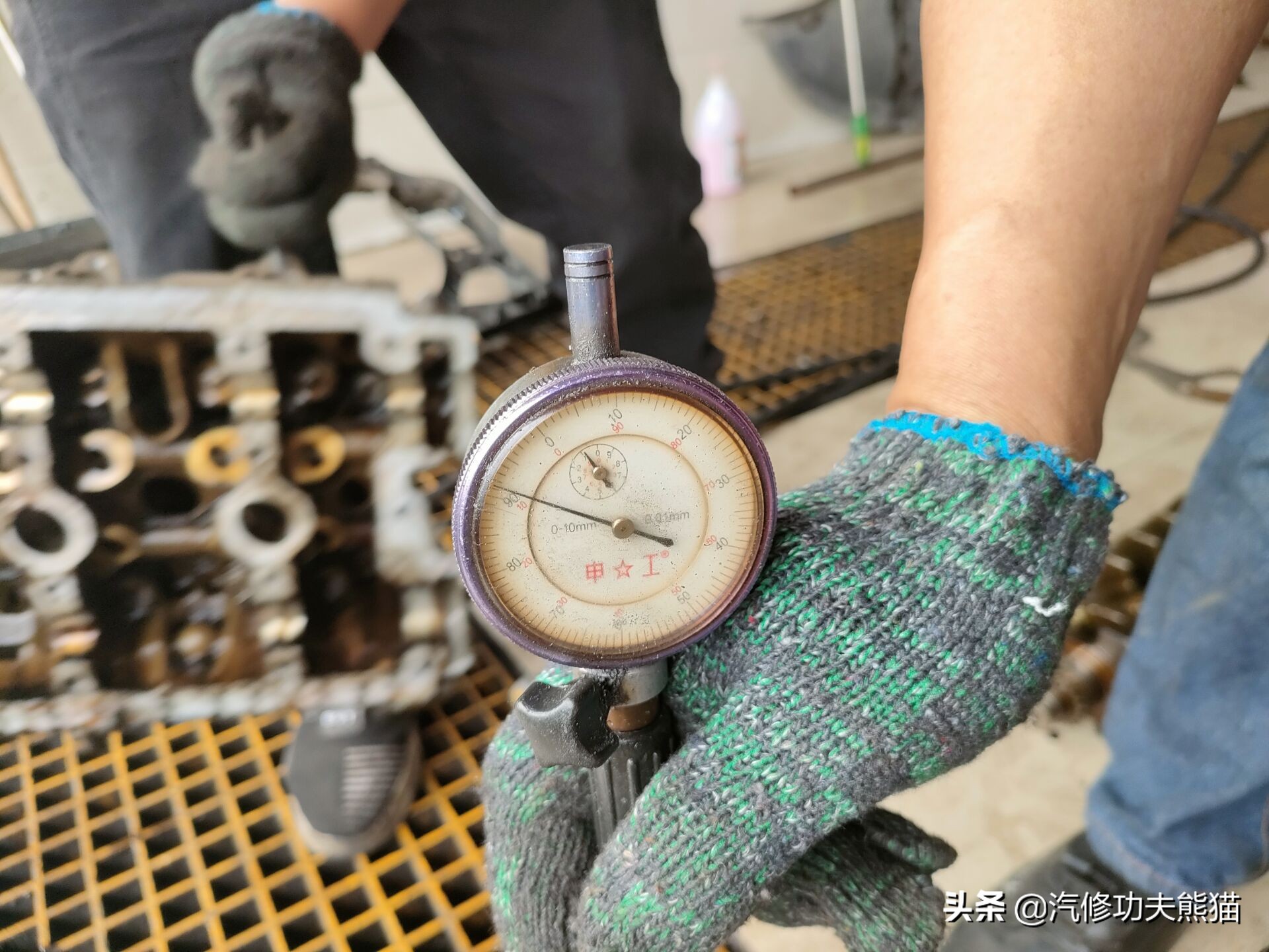 10年奥迪a6l2.0t烧机油维修,奥迪a6l2.0t烧机油吗