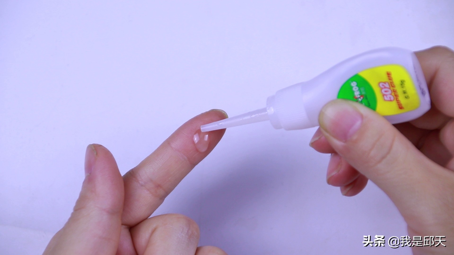 502胶水粘在手上怎样才能去除,502胶水粘到手上的话怎么去除